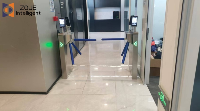 tripod turnstile